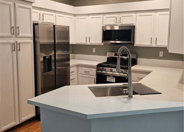 Property at 5155 W Tropicana Ave #2089, Las Vegas, NV 89103, 3 beds, 2 baths