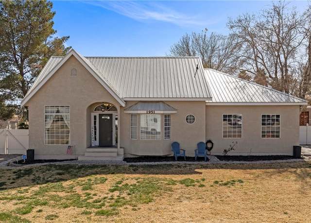 Property at 1951 Jim Haworth Ct, Logandale, NV 89021, 3 beds, 2 baths