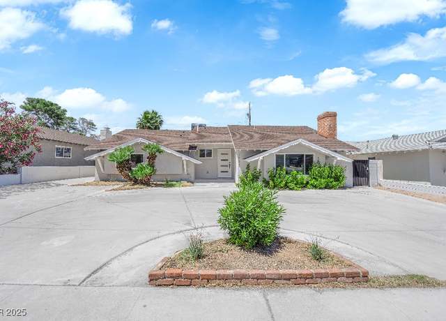 Property at 1905 E Oakey Blvd, Las Vegas, NV 89104, 4 beds, 3.5 baths