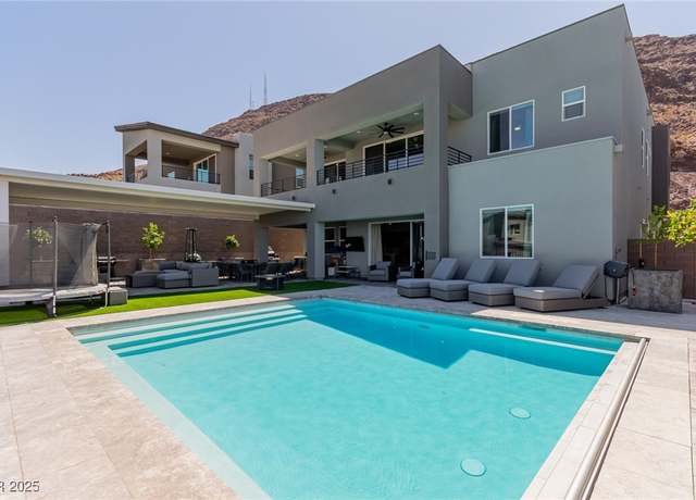 Property at 302 Watteau Ct, Henderson, NV 89012, 5 beds, 4.5 baths