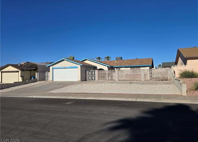 Property at 725 Brick Dr, Henderson, NV 89002, 3 beds, 2 baths