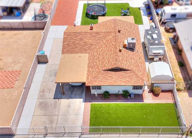 Property at 706 Red Lake Way, Las Vegas, NV 89110, 3 beds, 2 baths
