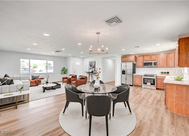 Property at 929 Center St, Henderson, NV 89015, 4 beds, 3 baths