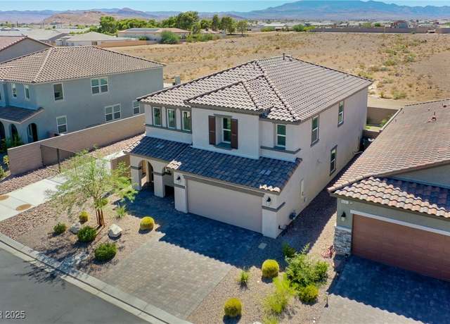 Property at 8699 Vermont Vista St, Las Vegas, NV 89113, 5 beds, 3.5 baths