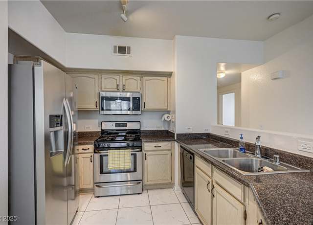 Property at 3400 Cabana Dr #1068, Las Vegas, NV 89122, 3 beds, 2 baths