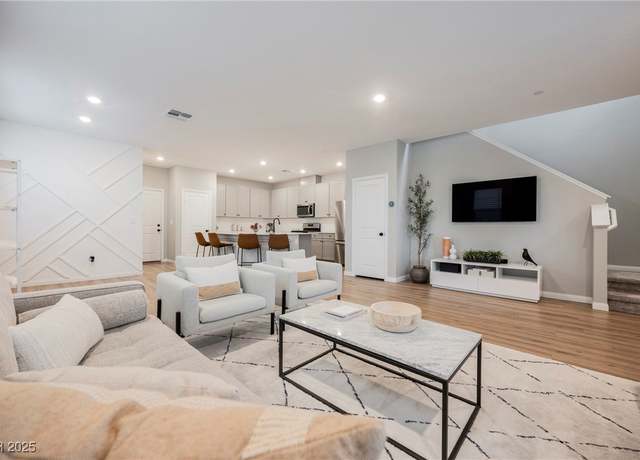 Property at 3525 Serravalle Ln, Henderson, NV 89044, 3 beds, 2.5 baths
