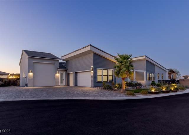 Property at 4345 N Dapple Gray Rd, Las Vegas, NV 89129, 4 beds, 3.5 baths
