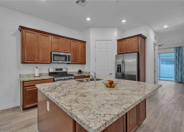 Property at 778 Hibiscuss Blossom St, Henderson, NV 89011, 2 beds, 2 baths