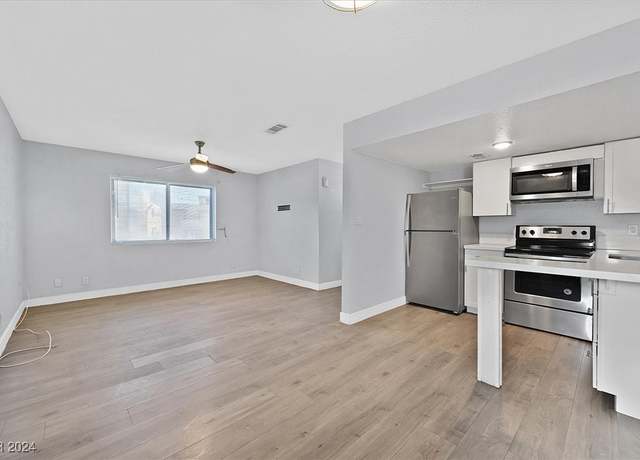 Property at 3801 Daisy St #40, Las Vegas, NV 89119, 2 beds, 1 bath
