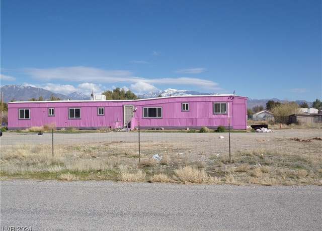 Property at 1711 Royal Ave, Pahrump, NV 89060, 3 beds, 2 baths
