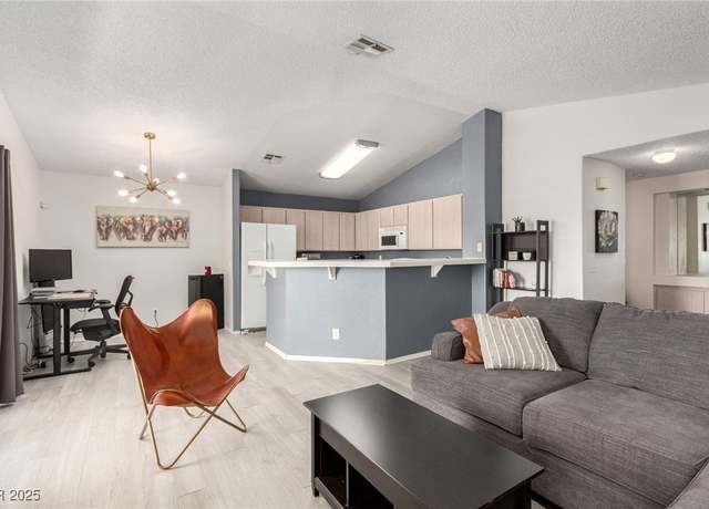 Property at 7904 Fossil Creek Ln #204, Las Vegas, NV 89145, 2 beds, 2 baths