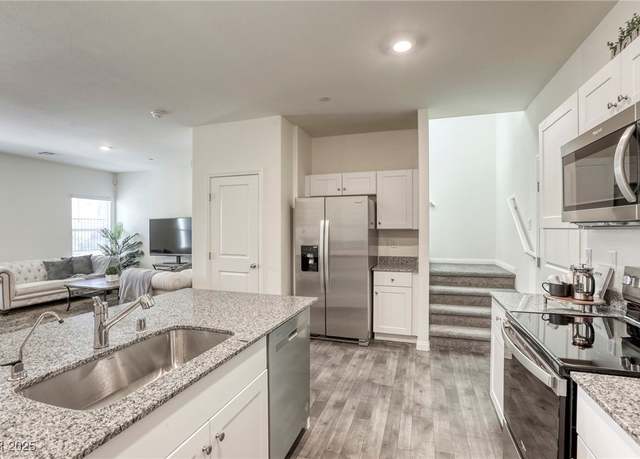 Property at 12728 Feathersong St, Henderson, NV 89044, 3 beds, 2 baths