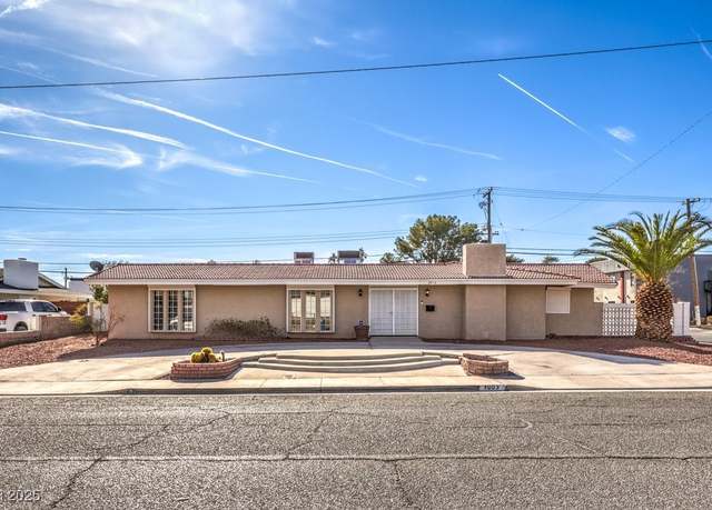 Property at 1903 Sombrero Dr, Las Vegas, NV 89169, 4 beds, 2 baths