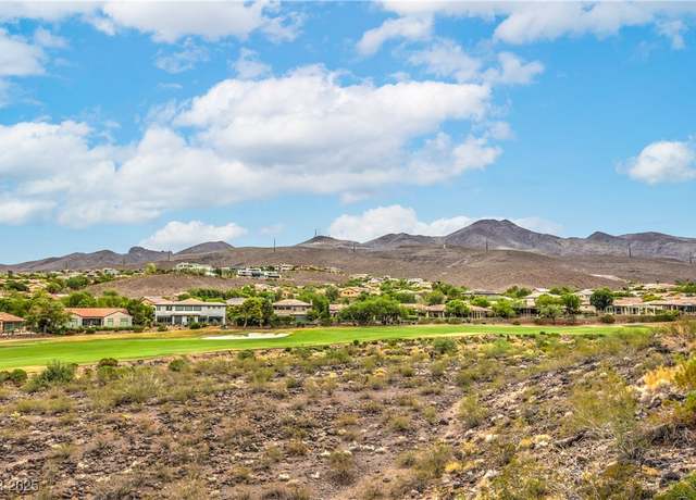 Property at 18 Brookridge Dr, Henderson, NV 89052, 5 beds, 3.5 baths
