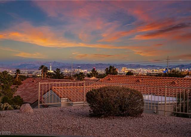 Property at 10805 Heritage Hills Dr, Las Vegas, NV 89134, 2 beds, 2 baths