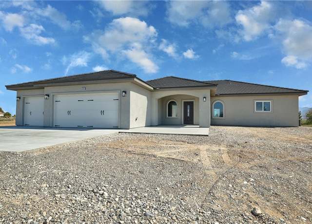 Property at 1580 S Tiptop Trl, Pahrump, NV 89048, 4 beds, 3.5 baths