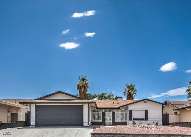 Property at 4277 Rimcrest Rd, Las Vegas, NV 89121, 4 beds, 2 baths