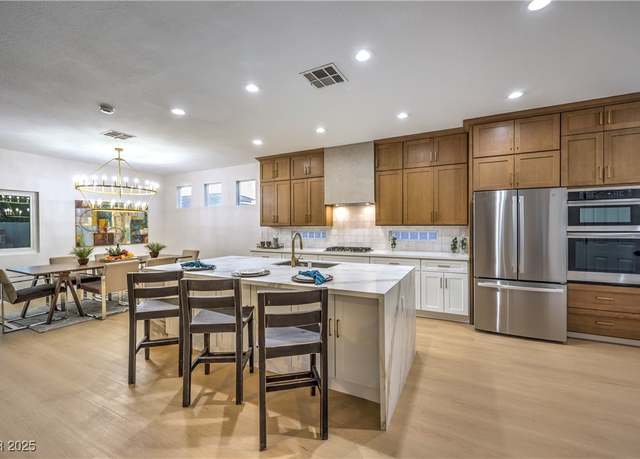 Property at 10576 Refugio St, Las Vegas, NV 89141, 3 beds, 2 baths