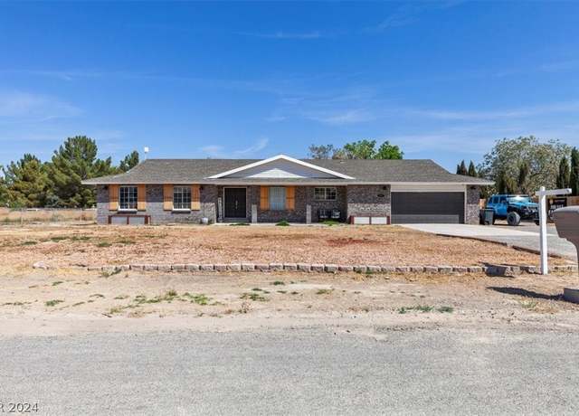 Property at 1890 Doral Ct, Pahrump, NV 89048, 3 beds, 2.5 baths