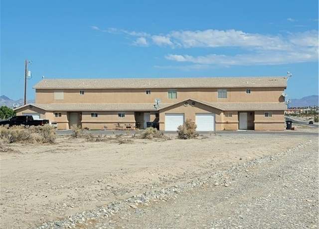 Property at 200 Mount Charleston Dr, Pahrump, NV 89048, 9 beds, 6 baths