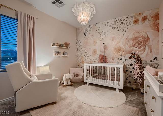 Property at 10200 Skye Castle Dr, Las Vegas, NV 89166, 4 beds, 3 baths