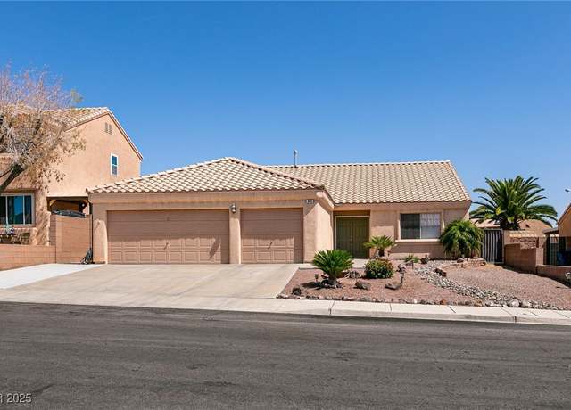 Property at 945 Stetson Dr, Henderson, NV 89002, 3 beds, 2.5 baths