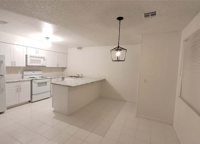 Property at 833 Hedge Way #2, Las Vegas, NV 89110, 2 beds, 2 baths