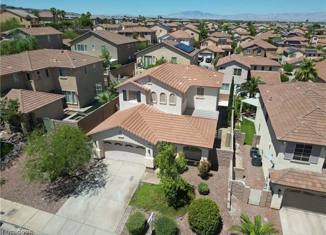 Property at 177 Rocky Star St, Henderson, NV 89012, 4 beds, 3 baths