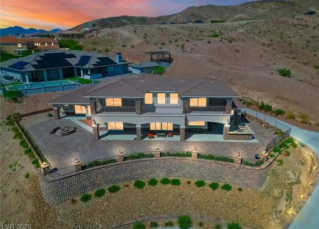 Property at 7192 Polita Ct, Las Vegas, NV 89156, 5 beds, 5 baths