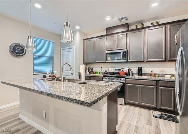Property at 495 Granite Arch St, Las Vegas, NV 89138, 3 beds, 2.5 baths