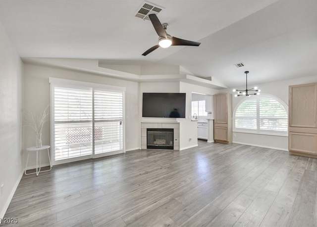 Property at 3404 Winterhaven St #204, Las Vegas, NV 89108, 3 beds, 2 baths