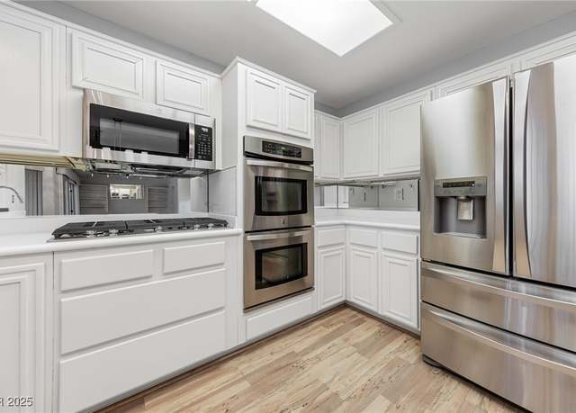 Property at 9917 Arbuckle Dr, Las Vegas, NV 89134, 2 beds, 2 baths