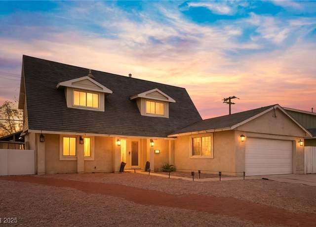 Property at 2659 Vegas Valley Dr, Las Vegas, NV 89121, 5 beds, 2.5 baths