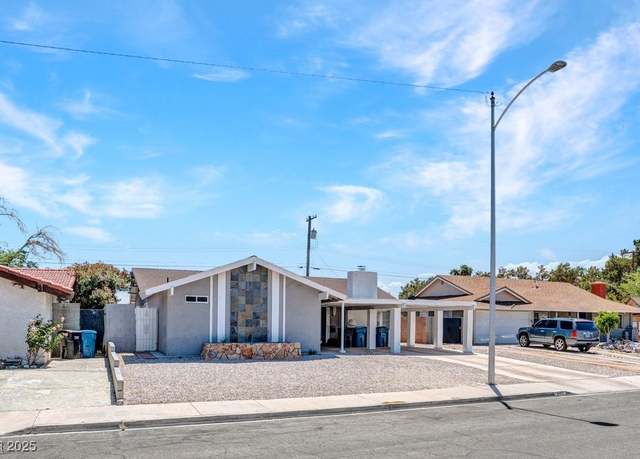 Property at 4417 Saint Andrews Cir, Las Vegas, NV 89107, 4 beds, 3 baths