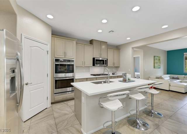 Property at 7306 Summer Grove Ave, Las Vegas, NV 89117, 4 beds, 3.5 baths