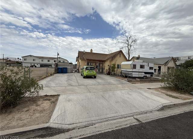 Property at 313 N 8th St, Las Vegas, NV 89101, 2 beds, 2 baths