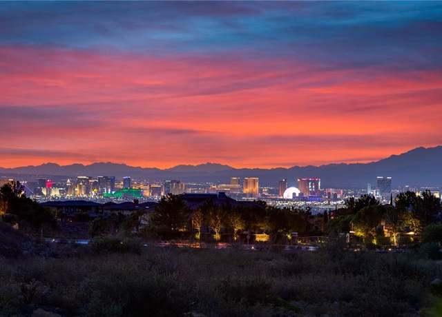 Property at 33 Hassayampa Trl, Henderson, NV 89052, 4 beds, 4.5 baths
