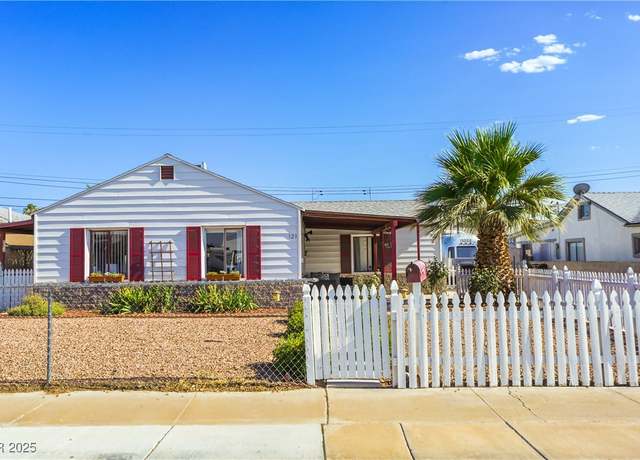 Property at 123 Cedar St, Henderson, NV 89015, 3 beds, 1 bath