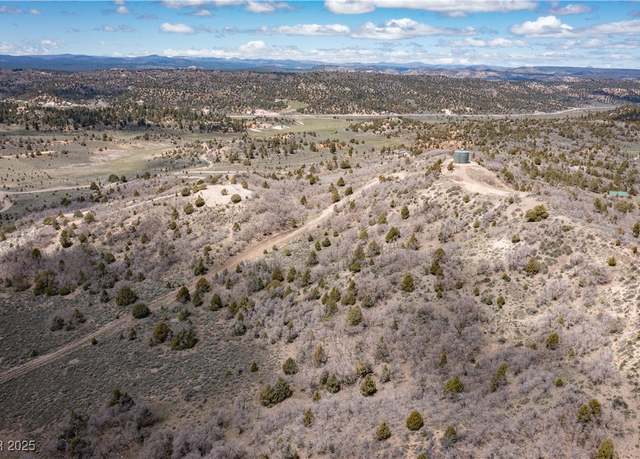 Property at 2526 N Oak Ridge Rd, Alton, UT 84710