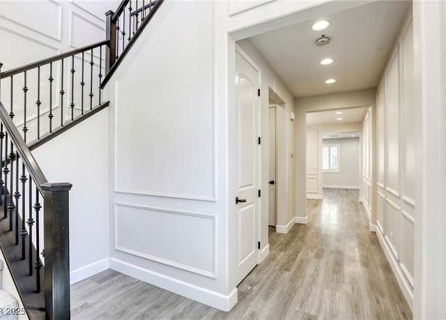 Property at 10164 Phelps Lake Ct, Las Vegas, NV 89148, 4 beds, 2.5 baths