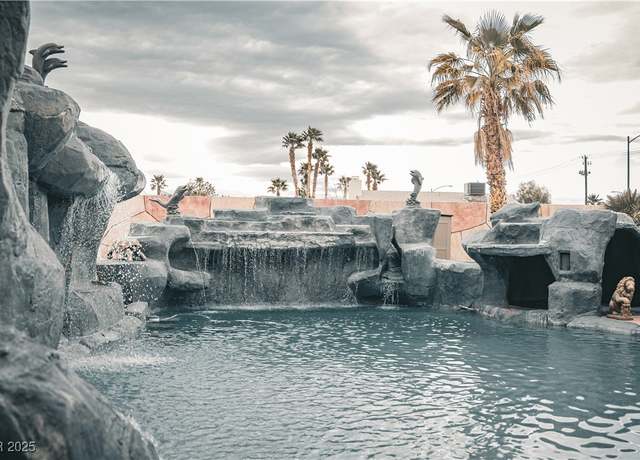 Property at 4745 Gunlock Cir, North Las Vegas, NV 89031, 4 beds, 2 baths