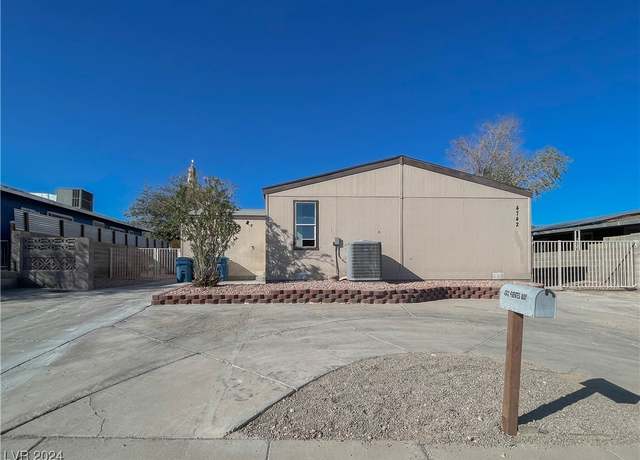 Property at 4742 Fuentes Way, Las Vegas, NV 89121, 4 beds, 2 baths