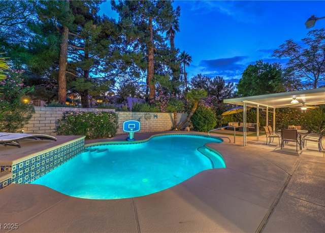 Property at 2231 Marlboro Dr, Henderson, NV 89014, 3 beds, 2 baths