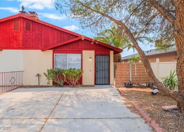 Property at 724 Concrete Ct, Las Vegas, NV 89110, 3 beds, 2 baths