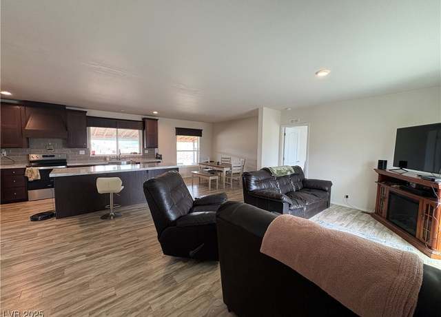 Property at 700 E 93rd St, Ely, NV 89301, 4 beds, 2 baths