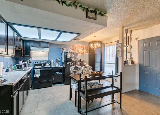 Property at 4300 N Lamont St #275, Las Vegas, NV 89115, 2 beds, 2 baths