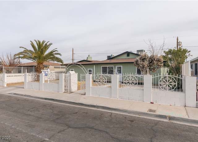 Property at 1108 Cunningham Dr, Las Vegas, NV 89106, 5 beds, 3 baths