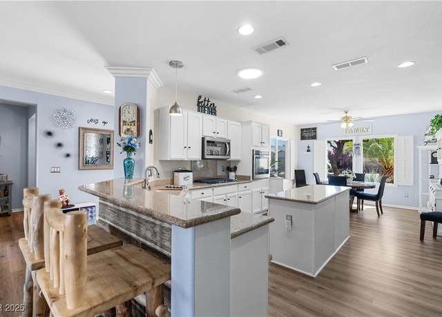 Property at 2606 Crested Butte St, Henderson, NV 89052, 2 beds, 2 baths