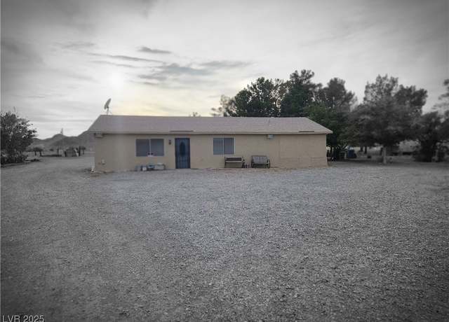 Property at 1930 N Murphy St, Pahrump, NV 89060, 3 beds, 2 baths