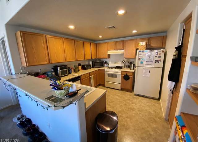 Property at 9580 W Reno Ave #283, Las Vegas, NV 89148, 2 beds, 2 baths